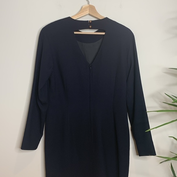 Pearl C | Vintage Black Crepe Wool Lined Long Sleeve Sheath Dress 6 - Picture 11 of 17